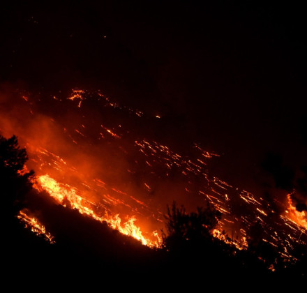 Φωτιά στον ΧΥΤΑ Καρπάθου - Ήχησε το 112 Φωτιά στον ΧΥΤΑ Καρπάθου - Ήχησε το 112