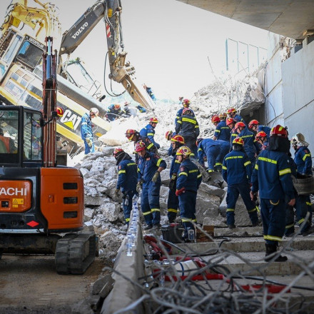 Κατάρρευση γέφυρας στην Πάτρα: Ελεύθερος με όρους ένας από τους συλληφθέντες – Αύριο απολογούνται οι άλλοι τρεις