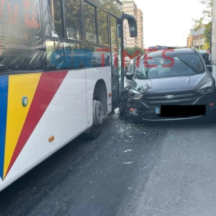 Συναγερμός στη Θεσσαλονίκη: Καταδίωξη κλεμμένου ΙΧ – Στο ανάποδο ρεύμα και σύγκρουση με λεωφορείο