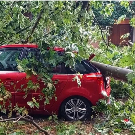 Κακοκαιρία στα Βαλκάνια: Πέντε νεκροί και εικόνες αποκάλυψης σε Κροατία, Σλοβενία και Βοσνία