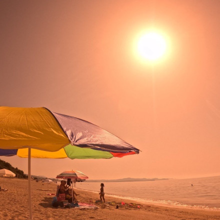 Καιρός Τρίτη: Ανεβαίνει πάλι η θερμοκρασία – Πού θα δείξει 44 βαθμούς