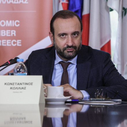 ΟΕΕ: Στη σωστή κατεύθυνση η αύξηση του εισοδήματος των δημοσίων υπαλλήλων