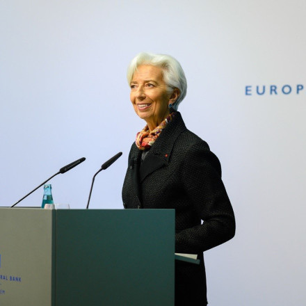 Λαγκάρντ: Η ΕΚΤ «πλησιάζει στο στόχο» για τον πληθωρισμό περί το 2%