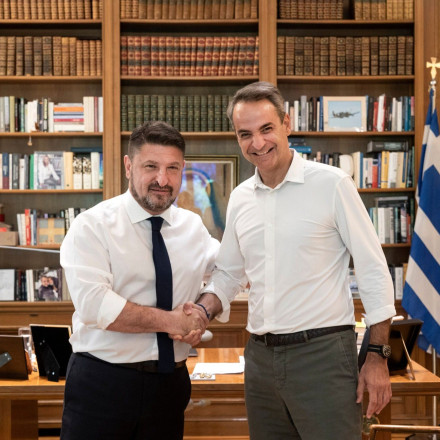 Ολοκληρώθηκε η συνάντηση του Κυριάκου Μητσοτάκη με τον Νίκο Χαρδαλιά