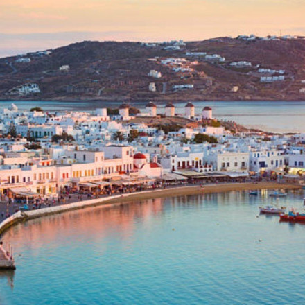 Μύκονος: «Χτενίζουν» το νησί για να βρουν τον δράστη της φονικής συμπλοκής