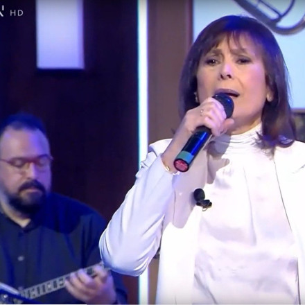 Λιζέτα Νικολάου: Διασωληνωμένη στην εντατική μετά από ατύχημα η αγαπημένη τραγουδίστρια