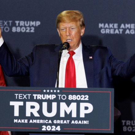 Τραμπ: Αποφασισμένος να διεκδικήσει προεδρική θητεία ακόμη και αν καταδικαστεί Τραμπ: Αποφασισμένος να διεκδικήσει προεδρική θητεία ακόμη και αν καταδικαστεί