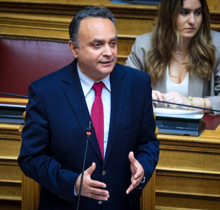 Πρόεδρος της προανακριτικής Καραμανλή ο Κελέτσης - Απορρίφθηκε το αίτημα για διακομματικό προεδρείο Πρόεδρος της προανακριτικής Καραμανλή ο Κελέτσης - Απορρίφθηκε το αίτημα για διακομματικό προεδρείο