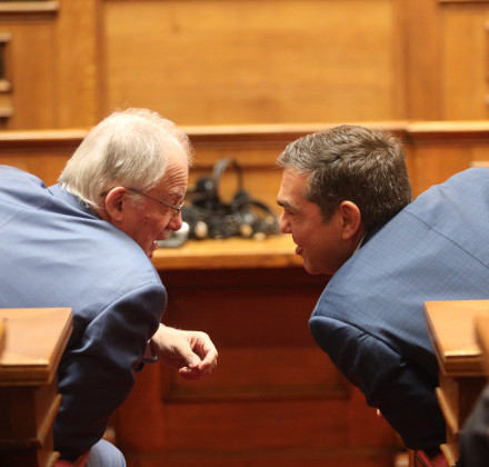 Αρνητική απάντηση Τασούλα στον Τσίπρα για τα πρακτικά του δημοψηφίσματος του 2015: «Είναι απόρρητα» Αρνητική απάντηση Τασούλα στον Τσίπρα για τα πρακτικά του δημοψηφίσματος του 2015: «Είναι απόρρητα»