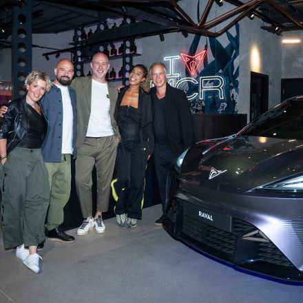 Tο πρώτο City Garage της CUPRA ανοίγει στο Μάντσεστερ Tο πρώτο City Garage της CUPRA ανοίγει στο Μάντσεστερ