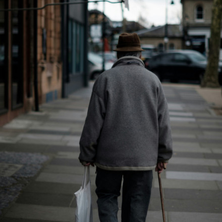 Αδιανόητη κακοποίηση ηλικιωμένου άνδρα με άνοια από τη γυναίκα που τον φρόντιζε - Σάλος στη Βρετανία