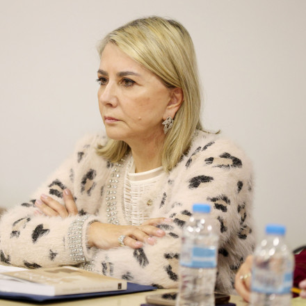 «Κατασπαράζουν» στα social media τον δημοσιογράφο που συνελήφθη για τον εκβιασμό της Ζέττας Μακρή