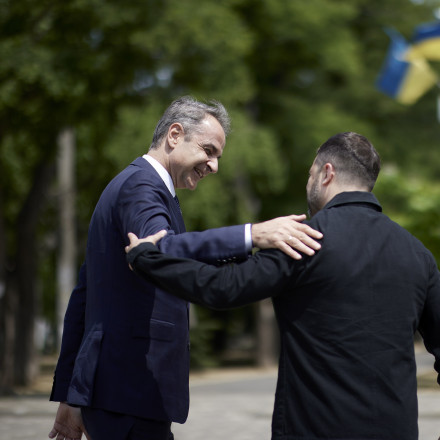 Στη Ρώμη την Πέμπτη ο Μητσοτάκης για την ανοικοδόμηση της Ουκρανίας