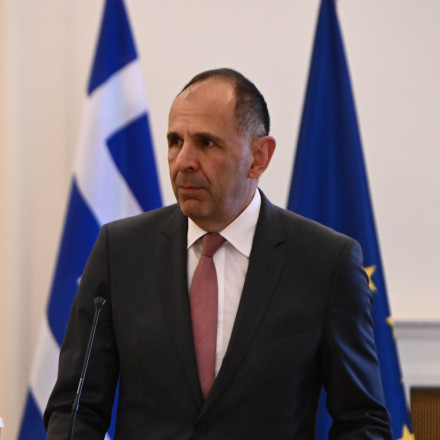 Υπουργείο Εξωτερικών: Παρακολουθούμε στενά τις εξελίξεις στο Ιράν και την Μέση Ανατολή