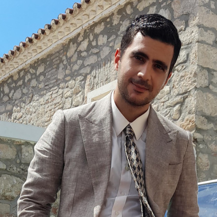 «Άγιος έρωτας»: Ο Χάρης αμφισβητεί την εγκυμοσύνη της Σοφίας