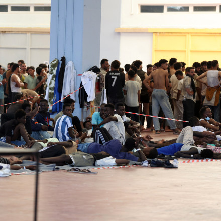 Εικόνες «Λέσβου» στην Κρήτη με τις καραβιές μεταναστών - «Η κατάσταση είναι μη διαχειρίσιμη»