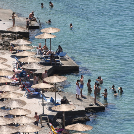 Παραλίες «της αυθαιρεσίας»: Χιλιάδες καταγγελίες Μάιο και Ιούνιο - Σε επιφυλακή και τα drones