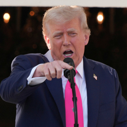 «Κεραυνοί» Τραμπ κατά πρώην διευθυντών της CIA και του FBI: «Είναι τελειωμένοι απατεώνες»