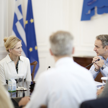 Συνάντηση Μητσοτάκη – Meta: Kids Wallet και Ψηφιακή Ενηλικίωση στο επίκεντρο Συνάντηση Μητσοτάκη – Meta: Kids Wallet και Ψηφιακή Ενηλικίωση στο επίκεντρο