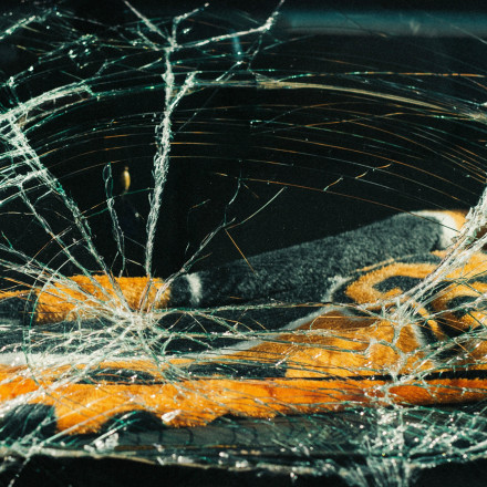 Συγκλονίζει γιατρός του ΕΚΑΒ: «Δεν αντέχω άλλο, το αίμα πότισε το δέρμα, η ψυχή μου σε αποσύνθεση»