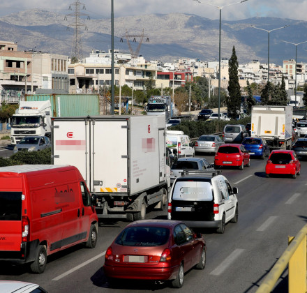 Στην ηλεκτρονική «απόχη» πάνω από 300.000 οχήματα - Κλήσεις με τσουχτερά πρόστιμα στους ιδιοκτήτες Στην ηλεκτρονική «απόχη» πάνω από 300.000 οχήματα - Κλήσεις με τσουχτερά πρόστιμα στους ιδιοκτήτες