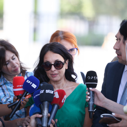 Συγκινημένη η Αφροδίτη Γεωργούση μετά την απόφαση για Φιλιππίδη: «Αισθάνομαι δικαιωμένη»