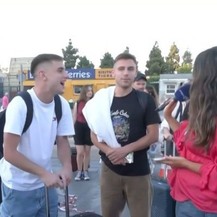 «Ήρεμα εσύ ήρεμα»: Η αντίδραση της ρεπόρτερ του Action 24 στην ατάκα εφήβου για «πολλές γκόμενες»