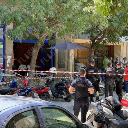 Σκηνές «Φαρ Ουέστ» στον Κολωνό:Πυροβολισμοί σε καφέ με δύο τραυματίες-Αυτόπτες μάρτυρες στο flash.gr