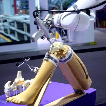 Το ChatGPT γίνεται χειρουργός και αντιγράφει τους καλύτερους γιατρούς - Η πρώτη επέμβαση