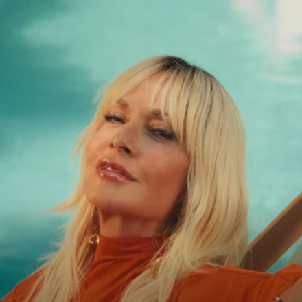 Άννα Βίσση: Ταξίδι αστραπή στη Νέα Υόρκη - Το νέο κούρεμα και η συνάντηση με τα εγγονάκια της