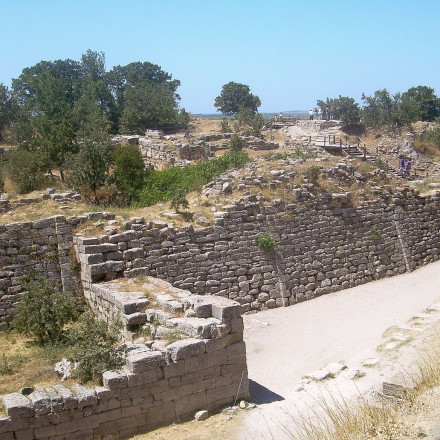 Τρωικός Πόλεμος: Ίχνη καταστροφής στην Τροία φέρνουν τον μύθο πιο κοντά στην πραγματικότητα