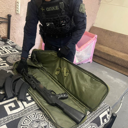 «Ντου» της Αστυνομίας σε καταυλισμό στον Γέρακα - Δεκάδες προσαγωγές