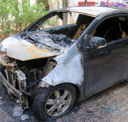 Συνελήφθη 55χρονος αλλοδαπός που έκαιγε αυτοκίνητα και κάδους στο Μεταξουργείο Συνελήφθη 55χρονος αλλοδαπός που έκαιγε αυτοκίνητα και κάδους στο Μεταξουργείο