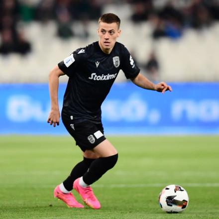 Η Στουτγκάρδη τα δίνει όλα για Κωνσταντέλια – Στα 21 εκατ. η πρόταση, πιέζει για το «ναι» ο παίκτης