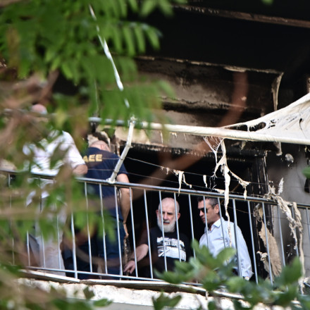 Αυτοψία της πυροσβεστικής στο σπίτι του Φιλιππίδη-Τι δείχνουν τα μέχρι στιγμής στοιχεία για τη φωτιά