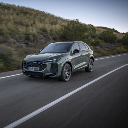 Νέο Audi Q3 SUV e-hybrid: Το μέλλον της υβριδικής οδήγησης, με υπογραφή Audi