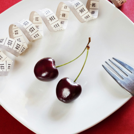 Ανατροπή: Οι συνεχείς δίαιτες μπορεί να προκαλέσουν υπερφαγία λόγω αλλαγών στο έντερο