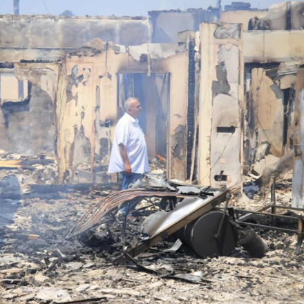 Βιβλική καταστροφή στην Κύπρο από τη φωτιά: Δύο νεκροί, δεκάδες τραυματίες - Υποψίες εμπρησμού