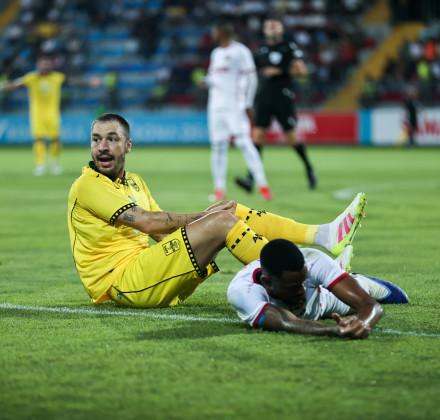 Αράζ - Άρης 2-1: «Αυτοκτονία» για τους «κιτρινόμαυρους» αλλά η πρόκριση θα κριθεί στη Θεσσαλονίκη Αράζ - Άρης 2-1: «Αυτοκτονία» για τους «κιτρινόμαυρους» αλλά η πρόκριση θα κριθεί στη Θεσσαλονίκη