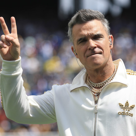 Ρόμπι Γουίλιαμς: «Aκόμα ξεμπερδεύω το χάος από τα τραύματα της παιδικής μου ηλικίας»