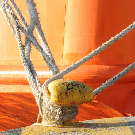 Προβλήματα στα λιμάνια λόγω των μποφόρ: Σε ισχύ απαγορευτικό απόπλου - Έριξαν άγκυρα τα πλοία