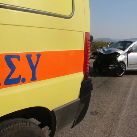 Καραμπόλα τριών αυτοκινήτων στον ΒΟΑΚ στα Χανιά - Δύο γυναίκες τραυματίστηκαν ελαφρά