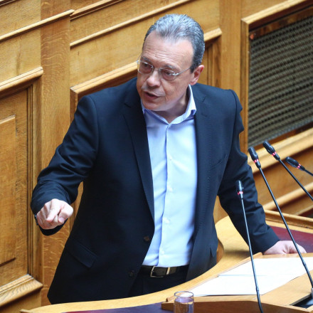 Φάμελλος για μείωση γραφειοκρατίας: «Είδαμε και στον ΟΠΕΚΕΠΕ τι έγινε με την "πάταξη" της»