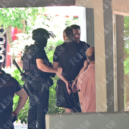 Καρέ καρέ η σύλληψη του 49χρονου που αναστάτωσε τον Χολαργό - Αποκλειστικές εικόνες του Flash