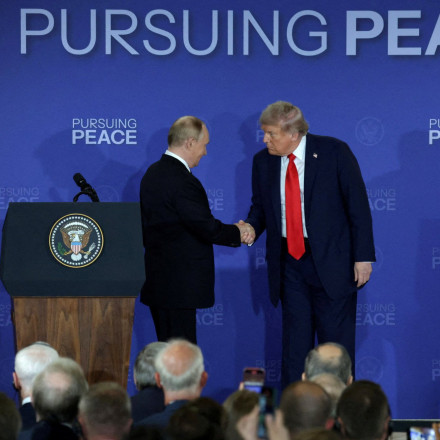 Δεν υπήρξε συμφωνία σήμερα είπε ο Τραμπ μετά τη συνάντηση - O Πούτιν τον κάλεσε στη Μόσχα