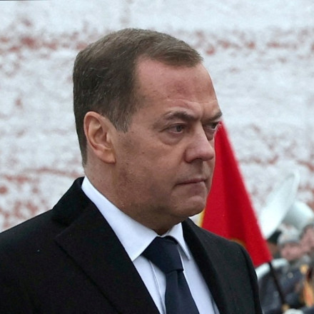 Μεντβέντεφ: Οι Ευρωπαίοι «έγλειψαν» τον Τραμπ αλλά δεν τα κατάφεραν - Η ειρωνεία σε Ζελένσκι