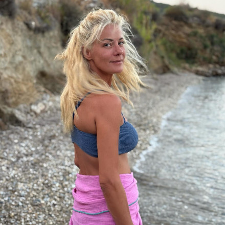 Ζέτα Μακρυπούλια - Κράξιμο στο Instagram: «Εμείς καιγόμαστε, λίγο προκλητικό, κρατήσου»