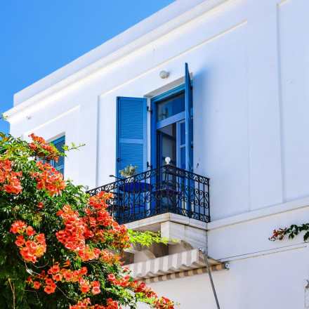 Ακίνητα: Οι τιμές που «καίνε» στα νησιά – Οι περιοχές που φτάνουν έως και 6.500 ευρώ/τ.μ. Ακίνητα: Οι τιμές που «καίνε» στα νησιά – Οι περιοχές που φτάνουν έως και 6.500 ευρώ/τ.μ.