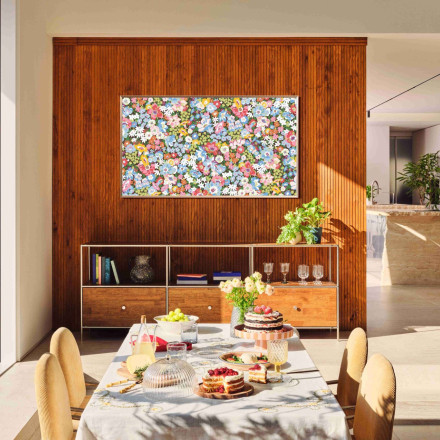 Η Samsung συνεργάζεται με τον οίκο τέχνης Liberty για να φέρει βρετανικά έργα στο Samsung Art Store Η Samsung συνεργάζεται με τον οίκο τέχνης Liberty για να φέρει βρετανικά έργα στο Samsung Art Store