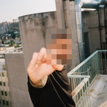 Καταζητείται γνωστός τράπερ για εμπόριο ναρκωτικών